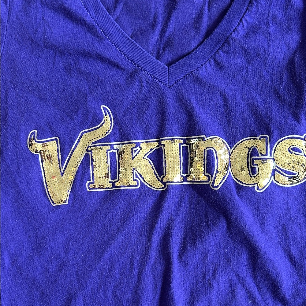 PINK Victoria's Secret Purple Vikings Tee - Picture 4 of 6